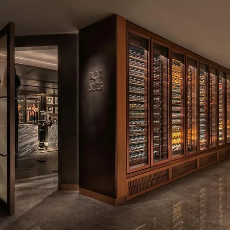 Mandarin Oriental The Landmark, Hong Kong-3
