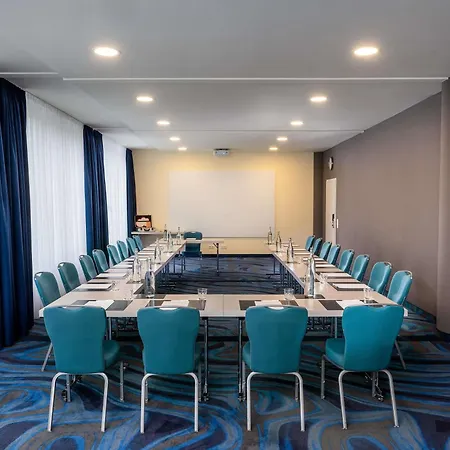 Mercure Hotel Berlin Tempelhof-3