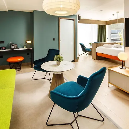 Ibis Styles Edinburgh St Andrew Square-2