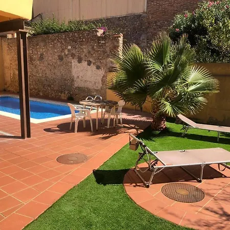 Ground Floor Apartment In Centre Of Torroella De Montgri-3