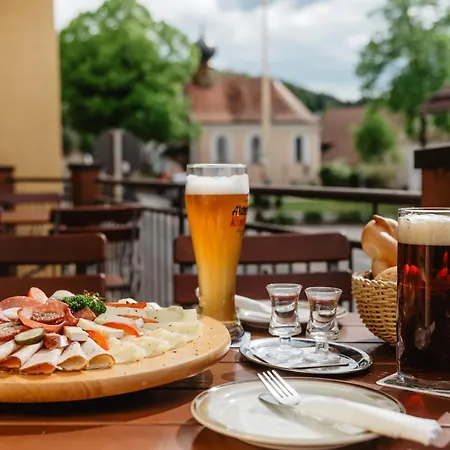 Gasthof-Metzgerei-Pension Schierlitz-2