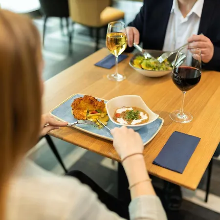 Novotel Duesseldorf Airport-2