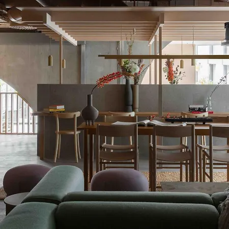 Buckle Street Studios By Locke, Aldgate-2
