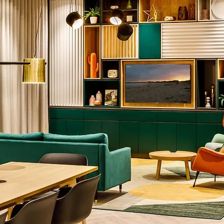 Holiday Inn Manchester Airport T2 By Ihg-2