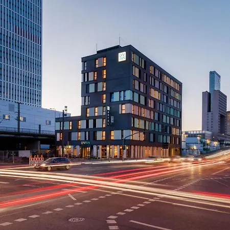 LyvInn Hotel Frankfurt-3