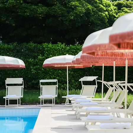 Hotel Angleterre-3