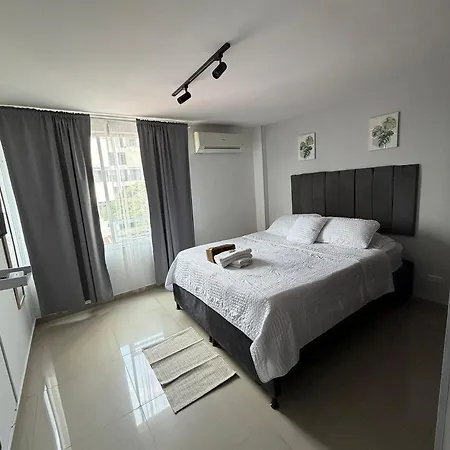 Hermosos Apartamentos Con Excelente Ubicacion-3