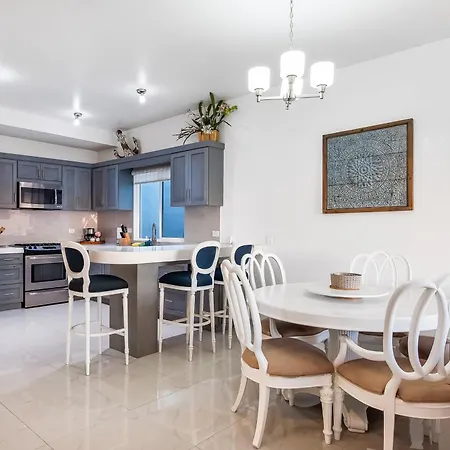Dog-Friendly Ocean-View Villa With Patio, Outdoor Pool, Streaming, Partial Ac-3