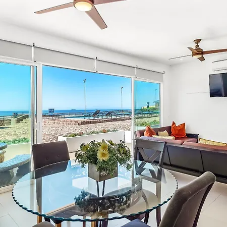 Dog-Friendly Oceanfront Villa With Pool Access, Rooftop Patio, Full Kitchen-3