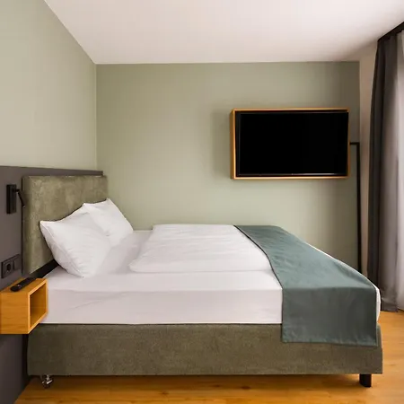 Limehome Munich Schwanthalerstr-2