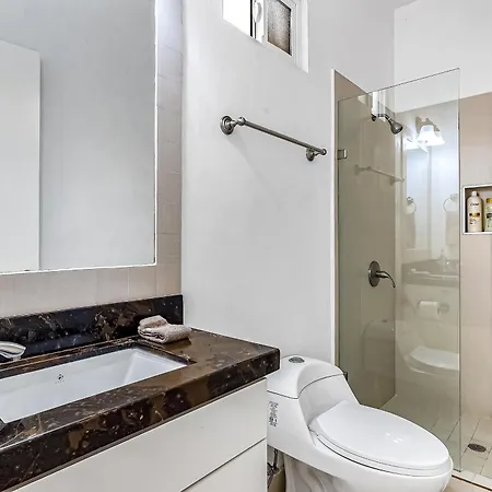 Dog-Friendly Oceanfront Villa With Rooftop Patio, Pool Access, & Kitchen-3