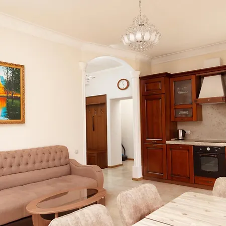 Bright 2 Bedroom Apartment Mayrig Building, With Nice Balcony View, Near Republic Square-3