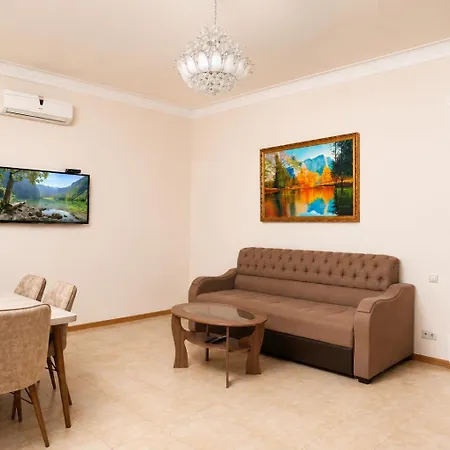 Bright 2 Bedroom Apartment Mayrig Building, With Nice Balcony View, Near Republic Square-2