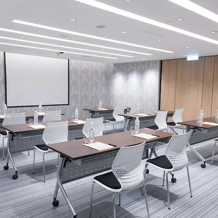 Hotel Indigo Kaohsiung Central Park By Ihg-3