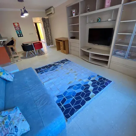 Esplanada Beach Apartment, No Single Men-3