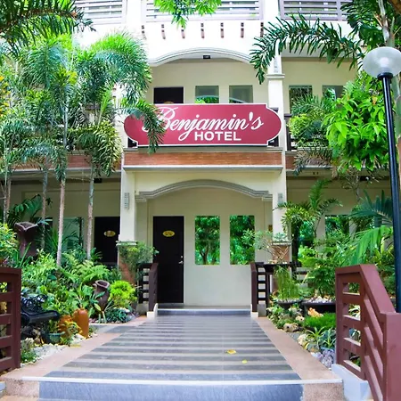 Villa Esmeralda Bryan'S Resort Hotel And Restaurant-3