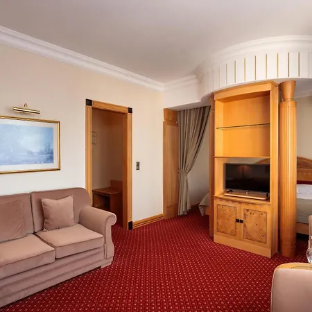 Natsionalny Hotel-3