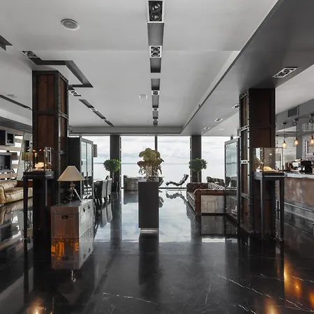 M1 Club Hotel-3