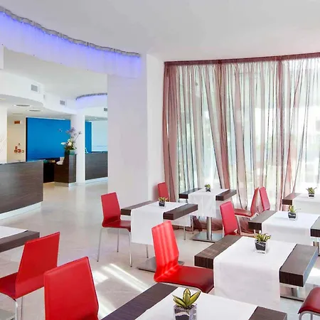 Mercure Rimini Lungomare-2