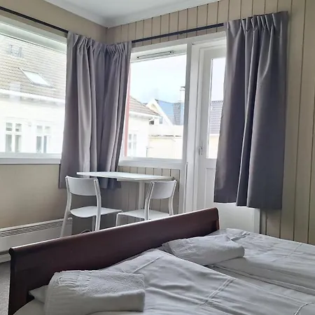 Stavanger Bed & Breakfast-3