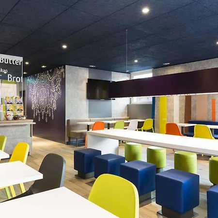 ibis budget Zurich Airport-2