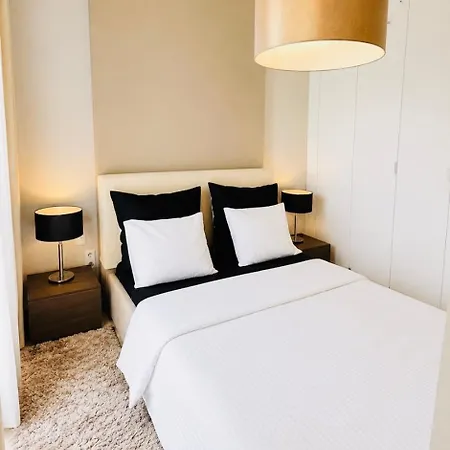 Platinum Towers Skyline View Apartment-2
