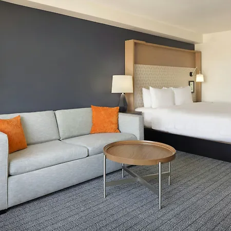 Courtyard By Marriott Across Universal Orlando-2