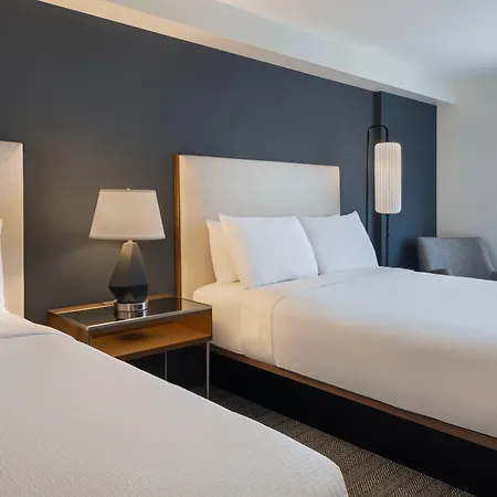 Courtyard By Marriott Across Universal Orlando-3