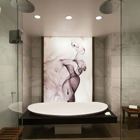 Renaissance Chicago Downtown Hotel-2