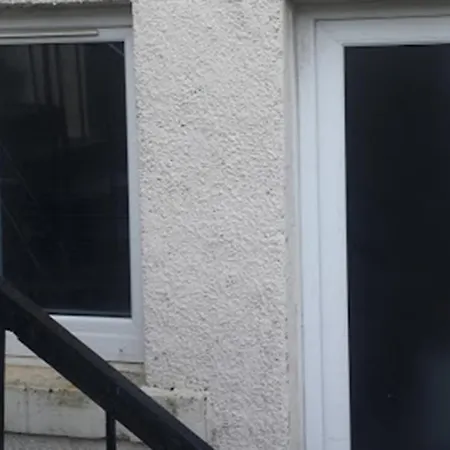 Glasgow Hampden Garden Flat-3