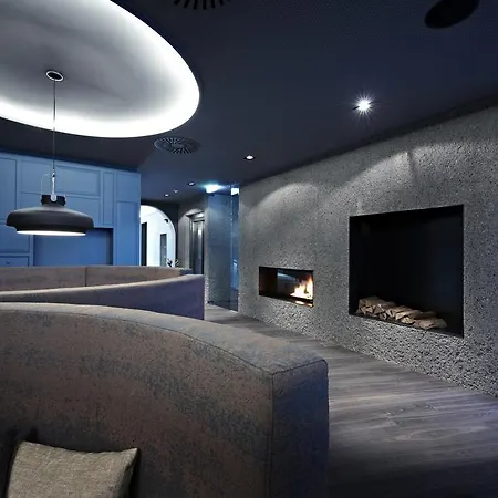 Badhaus - Hotel/Restaurant/Café-2