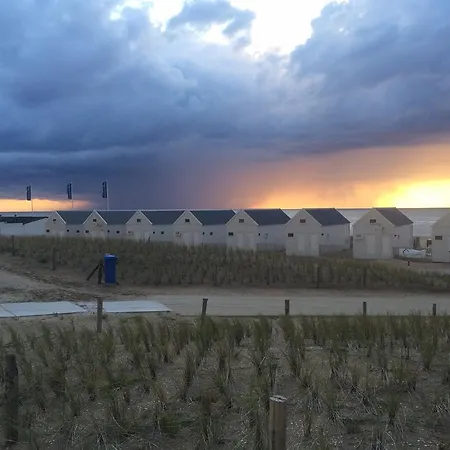 Beach Hotel Katwijk-2
