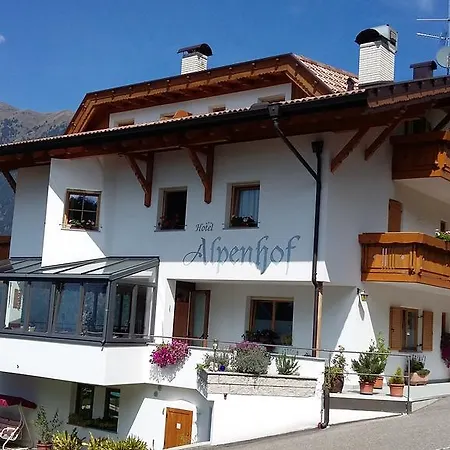 Hotel Garni Alpenhof-3