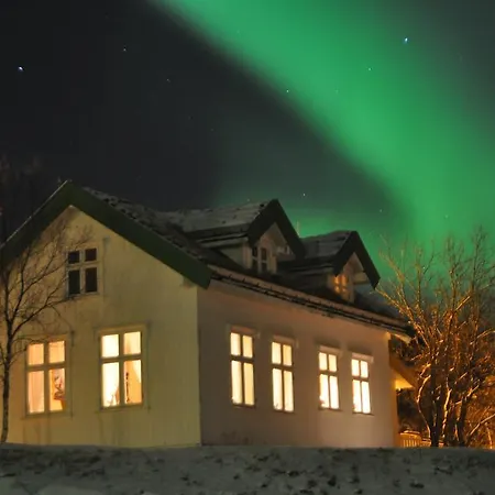 Kabelvag Feriehus & Camping-2