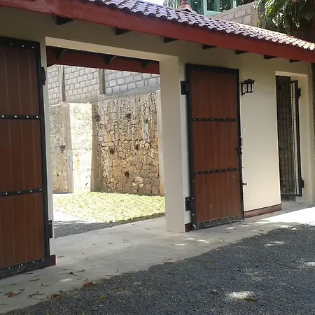 The Buena Vista Kandy-3