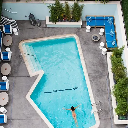 Mosaic Hotel Beverly Hills-3