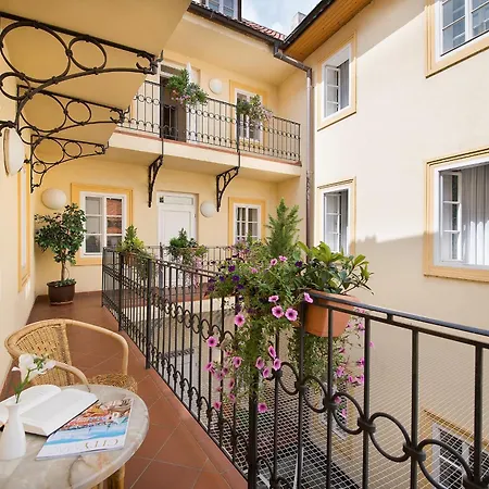 Boutique Hotel Constans-3