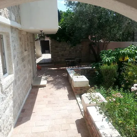 Apartments Lanmari-2