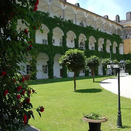 Gästehaus Schloss Aschach-2