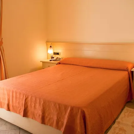Hotel Stella 2000-2