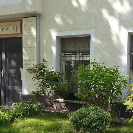 Pension Tempelhof-3