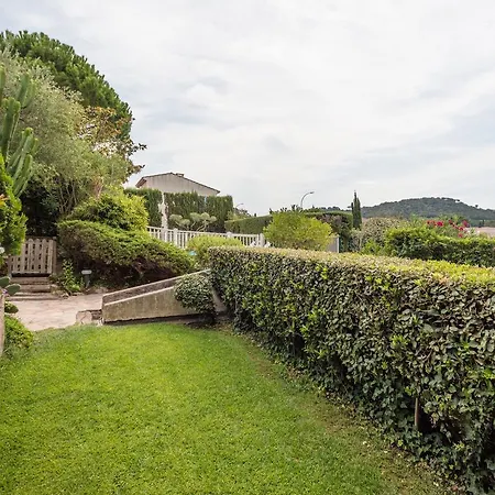 Studios 10 & 11 By Hotel Des Lices-3