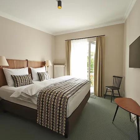 Prinz Myshkin Parkhotel-3