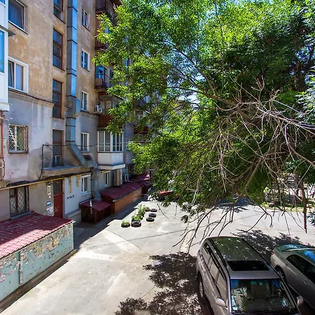 Апартаменты В Самом Центре-3