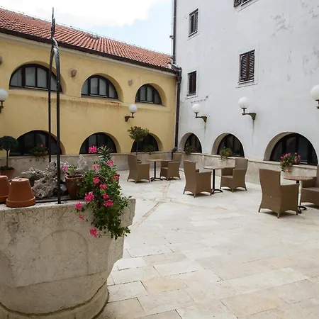 Hotel Kastel-2