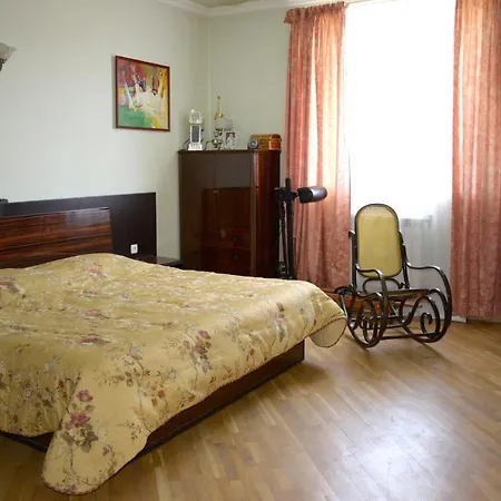 Bright And Modern 4Br Apartment - Center Of Yerevan-3