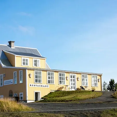 Fossholl Guesthouse-2