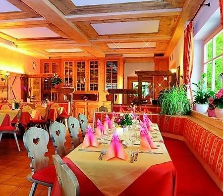 Hotel Mair Am Bach-3
