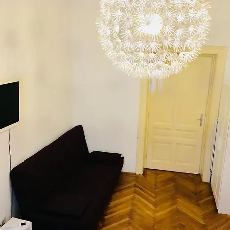 Apartment Opera 1-2