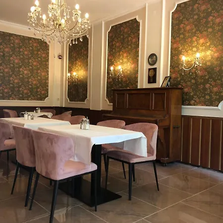 Hotel am Schloss-3
